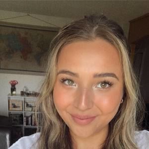 Meet your Posher, Arnelle